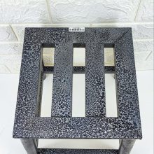 چهارپایه فلزی