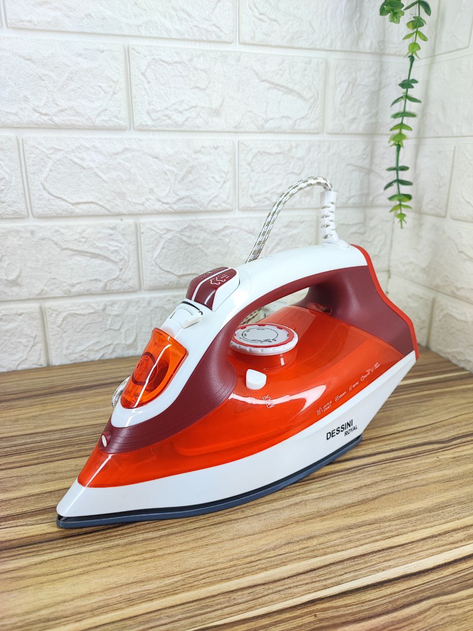 اتو بخار دسینی مدل 5501