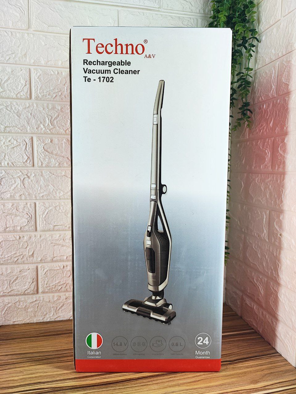 جارو شارژی تکنو مدل Te-1702